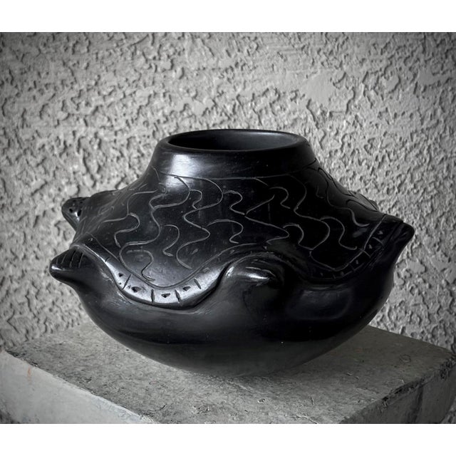 Late 20th-Century Barro Negro Pottery (Black Clay) Roly Poly Turtle Vessel - Oaxaca, Mexico For Sale - Image 15 of 18