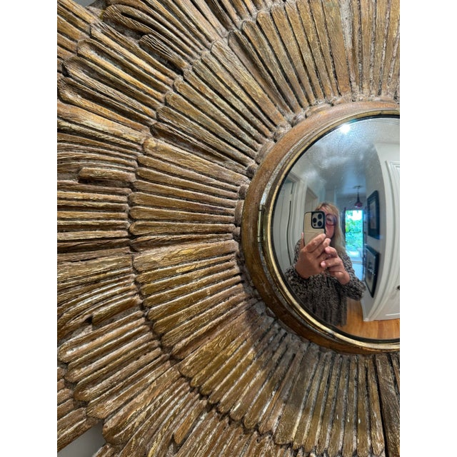 French Provincial Round Mirror : Mid- Century Vintage Sunburst Gold Gilt Wood Mirror With Hidden Clock For Sale - Image 3 of 7