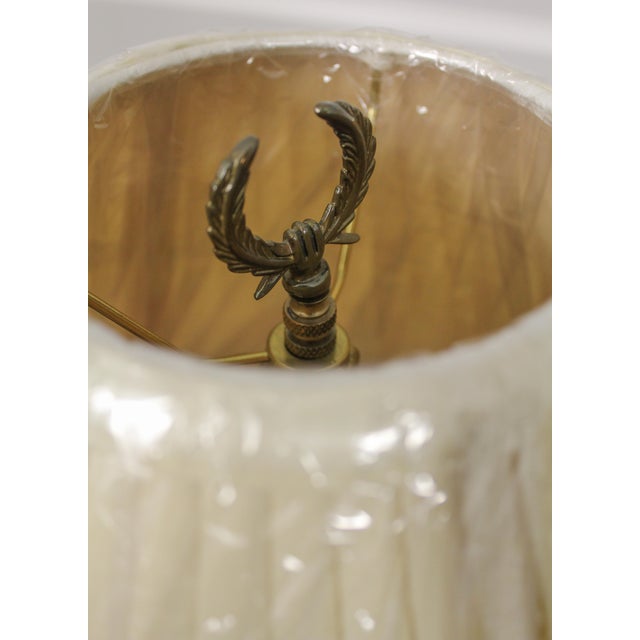 Traditional Wildwood Green Marbleized Finish Table Lamp For Sale - Image 3 of 13