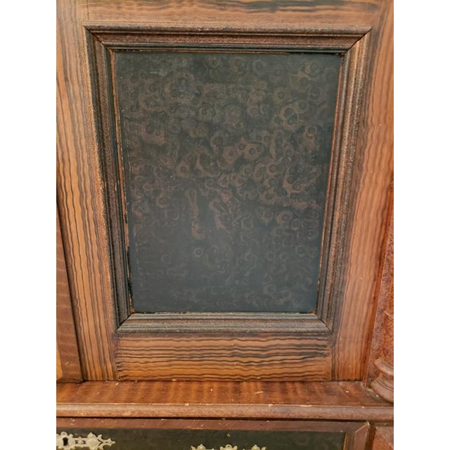 19th-C. Belgian Aesthetic Movement Grain-Painted Three-Sided Glass Display Vitrine Cabinet For Sale - Image 13 of 13