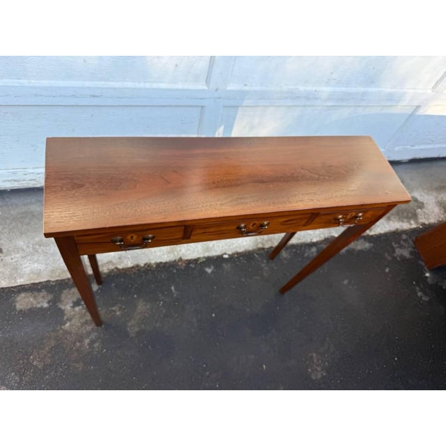 Late 20th Century Late 20th Century Custom Made Mahogany Hepplewhite Style 3 Drawer Console Table For Sale - Image 5 of 18