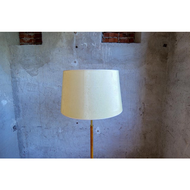 Mid-Century Leather Brass Floor Lamp from Atelje Lyktan, Sweden, 1960s For Sale - Image 6 of 18