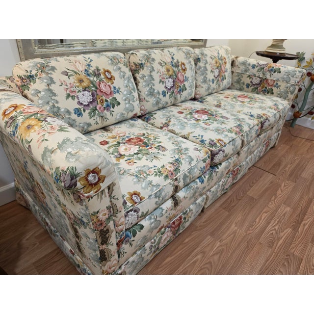 English Vintage Baker Furniture 3-Seat Linen Floral Roll Arm Sofa With Skirt For Sale - Image 3 of 10