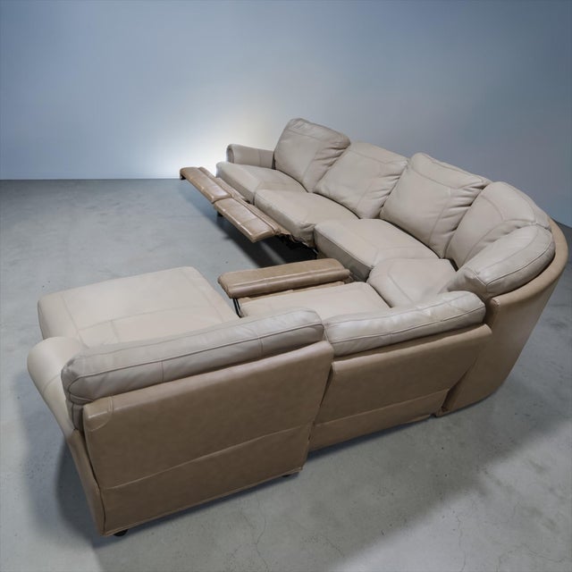 Contemporary Large Curved Modular Leather Sectional With Chaise – 6 Piece Contemporary Lounge Sofa For Sale - Image 3 of 10