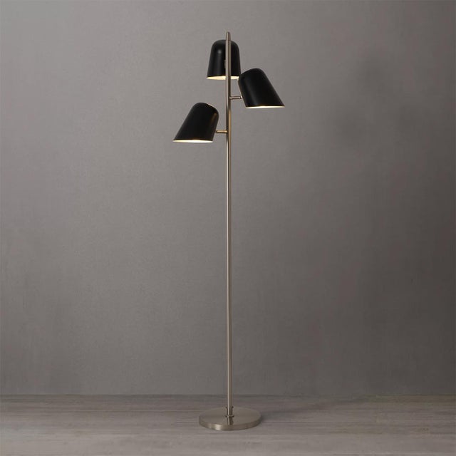 Nova 1960s Nova of California Culver 3-Lighting Brass Floor Lamp - Weathered Brass, Matte Black Shades For Sale - Image 4 of 7