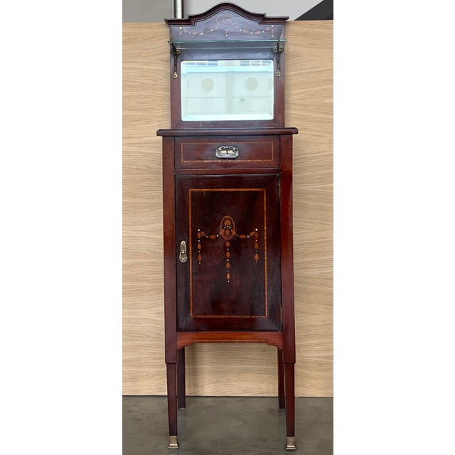 Early 20th Century 1900s, Art Nouveau Pair of Walnut Nightstands with Crest and Glass Shelve For Sale - Image 5 of 18