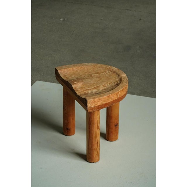 Mid-Century Swedish Folk Art Sculptural Pine Stool, 1950s For Sale - Image 6 of 17