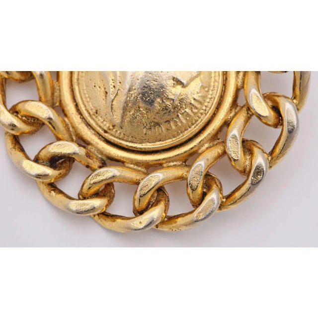 1980s 1980s Large Coin Brooch or Pendant by Graziano For Sale - Image 5 of 7