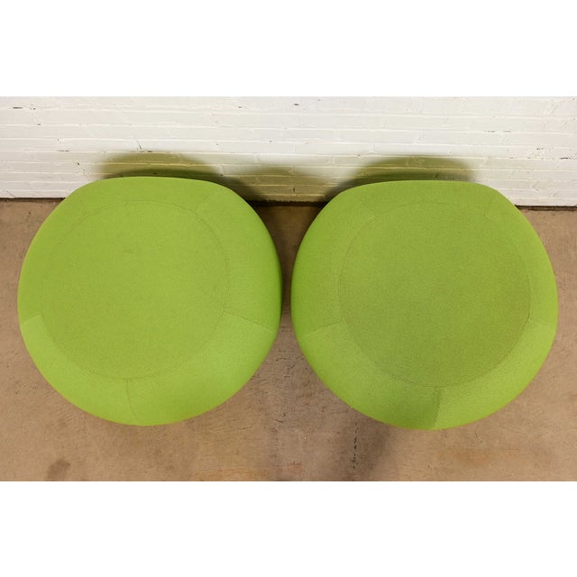 Early 21st Century Modern Pebble Scalloped Stools or Ottomans by Allermuir, Pair For Sale - Image 5 of 10