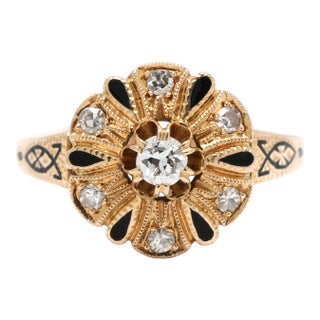 Vintage .20ctw Diamond & Enamel Ring, 14k Yellow Gold, Ring Size 5.5 For Sale