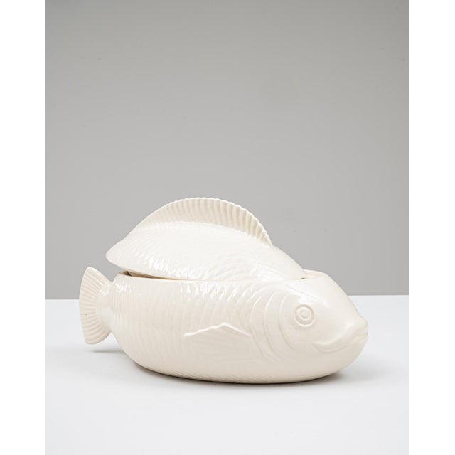 20th Century French Special Edition Porcelain Tureen With Lid For Sale - Image 4 of 18