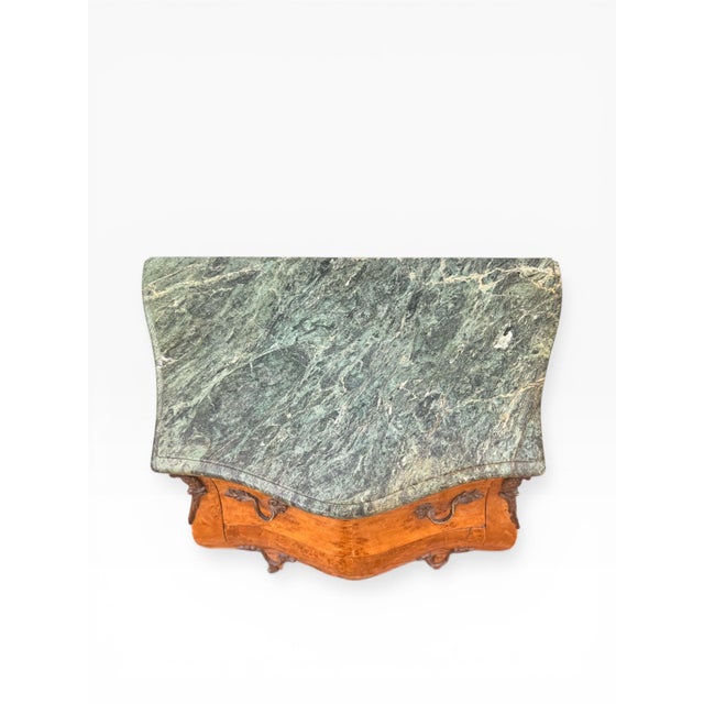 1970s 1970s Pair of French Louis XV Style Burl Wood Bombe Nightstands With Green Marble Tops & Bronze Mounts For Sale - Image 5 of 15