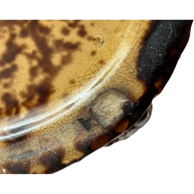 Vintage Rockingham “Hunt Scene” Clay Molded Pitcher With Hound Handle, Usa For Sale - Image 12 of 12