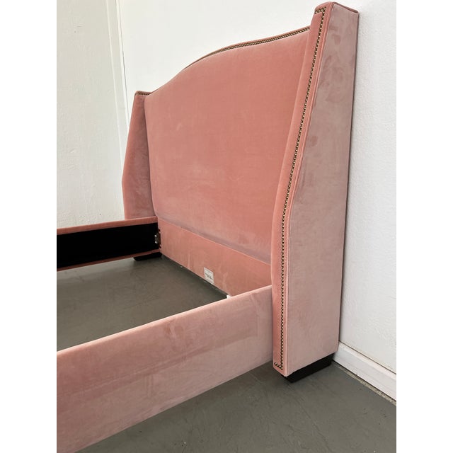2020s Mitchell Gold Bob Williams Pink Velvet Queen Bed For Sale - Image 5 of 9