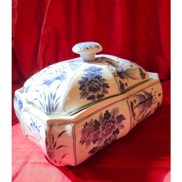 Final Clearance Canton Export 39.5" Circumference Hand Painted Blue & White Koi Tureen or Catchall Casket of 20th Century For Sale - Image 10 of 12