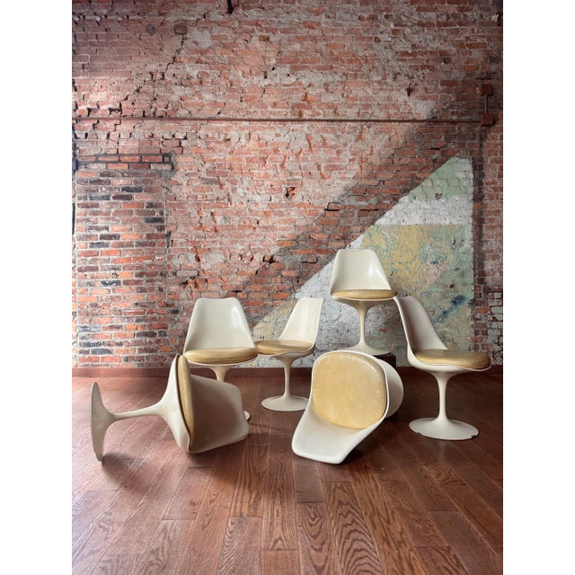 Knoll Set of 6 Authentic Early Production Knoll Saarinen Tulip Chairs - Original Condition, Stamped and Labled For Sale - Image 4 of 12