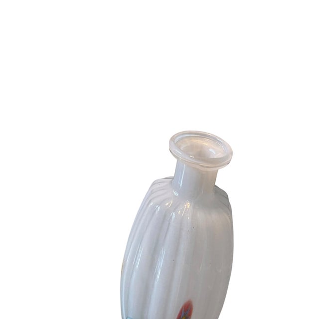 White Mid Century Italian Murano Style White Ribbed Rigadin Glass Vase With Millefiori Murrine For Sale - Image 8 of 9