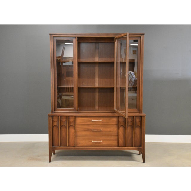 1960s 1960s Kent Coffey Perspecta Walnut and Rosewood Credenza Hutch For Sale - Image 5 of 13