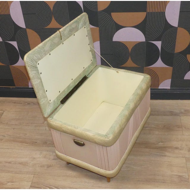 Dreamy Laundry Chest in Pastel Pink, 1950s For Sale - Image 11 of 14