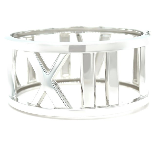 Tiffany and Co. Tiffany & Co. 18ct White Gold Atlas Cuff Bracelet 77.06g For Sale - Image 4 of 8