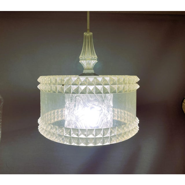 1960s Mid-Century Modern Transparent Acrylic and Glass Hanging Lamp, 1960s For Sale - Image 5 of 9