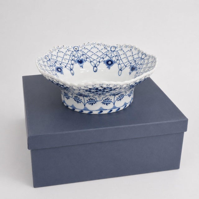 Material: Porcelain Condition: Excellent / Like New Maker: Royal Copenhagen, Denmark Dimensions: Diameter 23.5 cm, Height...