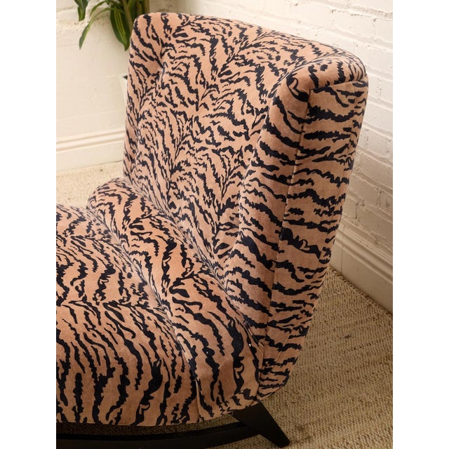 1950s Tiger Print Sculptural Chaise Lounge Newly Upholstered For Sale In Los Angeles - Image 6 of 11