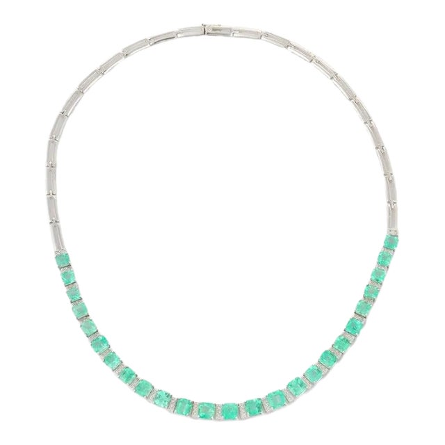 Modern Emerald and Diamond Beaded Necklace in 18k White Gold, 17ct by VRJewels For Sale - Image 3 of 12
