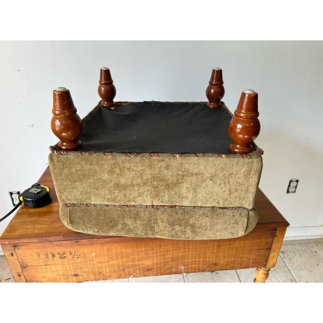Wood Late 20th Century Vintage Victorian Style Tufted Ottoman For Sale - Image 7 of 10