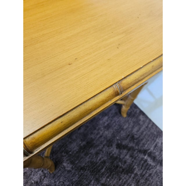 Faux Bamboo Square End Table From the 80s For Sale - Image 4 of 4