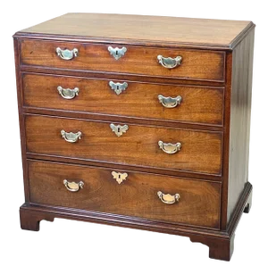 Small 18th Century Mahogany Chest of Drawers, 1750