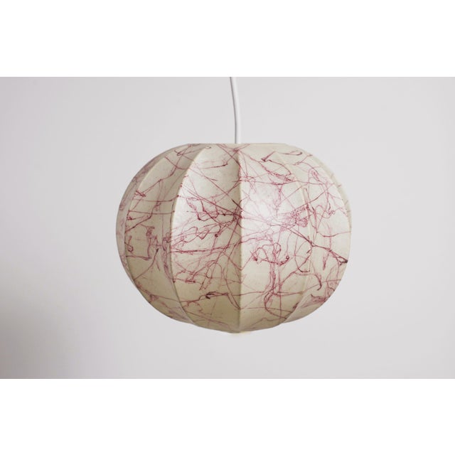 Plastic Mid-Century Modern Italian Coccoon Small Lampshade with Pink Veined Resin, 1970s For Sale - Image 7 of 14