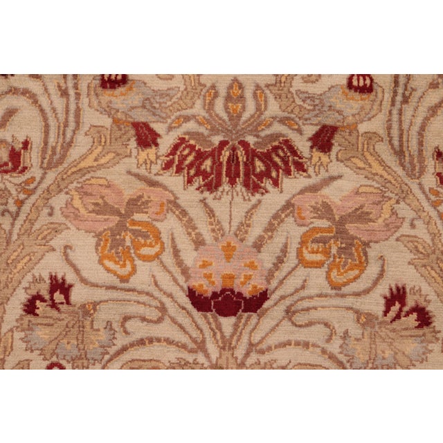 Shabby Chic Botanical 1990's Pak-Persian Taupe/Red Wool Rug - 6'0'' X 9'2'' For Sale - Image 4 of 9