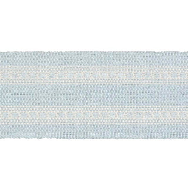 Made of hand-dyed and hand-woven yarns, this striped, wonderfully rustic tape adds an artisanal dimension to furniture,...