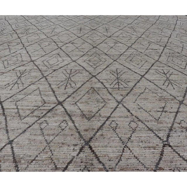 Modern Modern Wool Rug With Diamond Design by Keivan Woven Arts 10'2 X 13'6 For Sale - Image 3 of 12