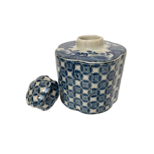 English Vintage Blue-and-White Patterned Pottery Jar For Sale - Image 3 of 7