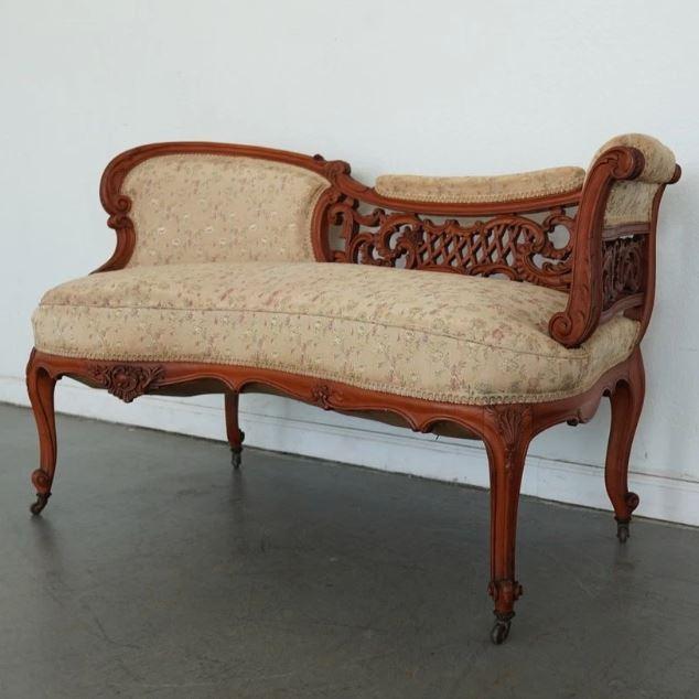 Antique Carved Walnut Victorian Conversation Settee For Sale - Image 9 of 16