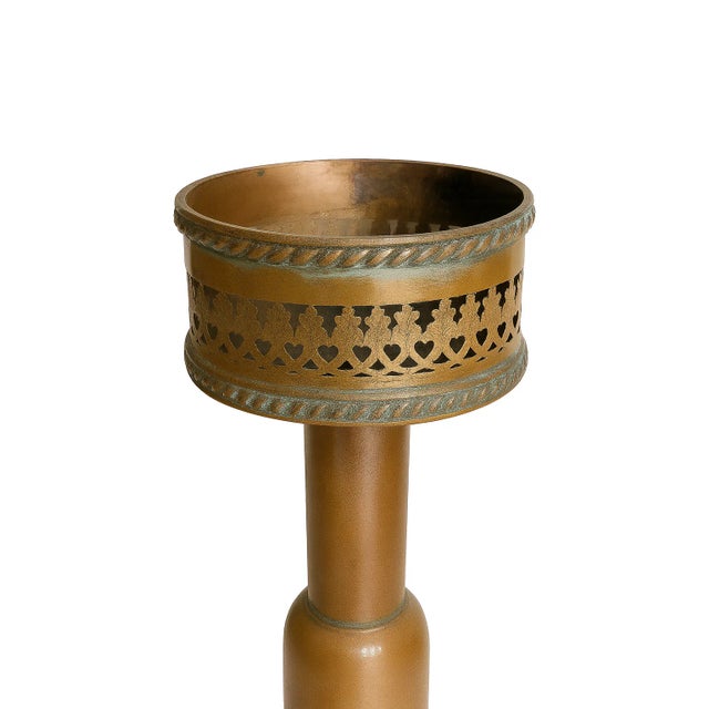 English Pair of English Copper Candlesticks — Marked P P T / Made in England — C. 1900 For Sale - Image 3 of 6