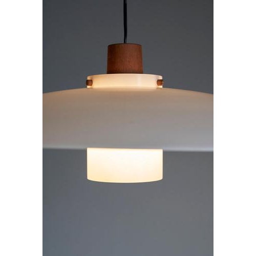 1960s 1534 Natural Pendant attributed to Luxus in Teak & Acrylic Glass, 1960s For Sale - Image 5 of 10