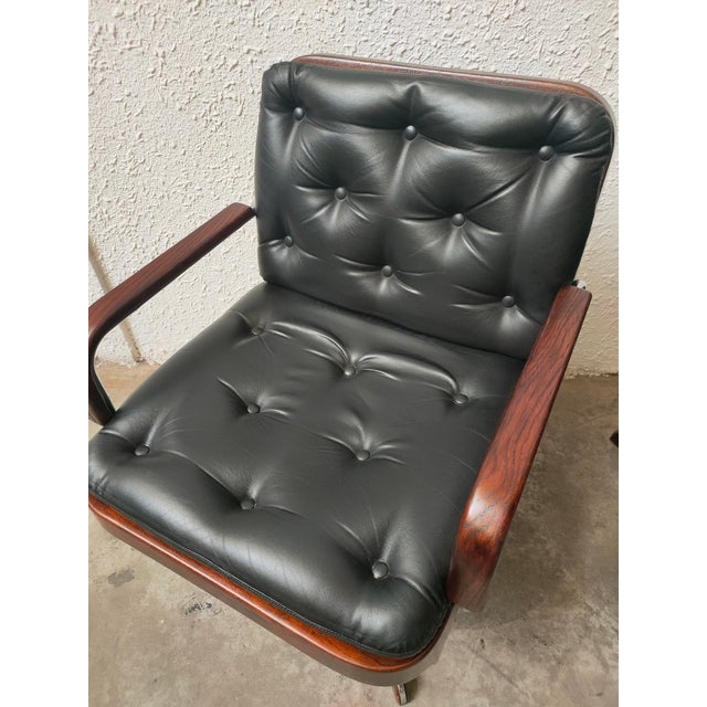 : Armchair from the Spanish manufacturer AG Barcelona, ​​highly regarded in the 1970s for its innovative designs. Features...