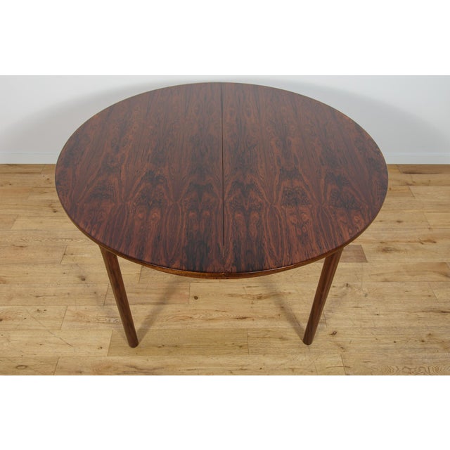Mid-Century Round Rosewood Extendable Dining Table from McIntosh, United Kingdom, 1960s For Sale - Image 4 of 17