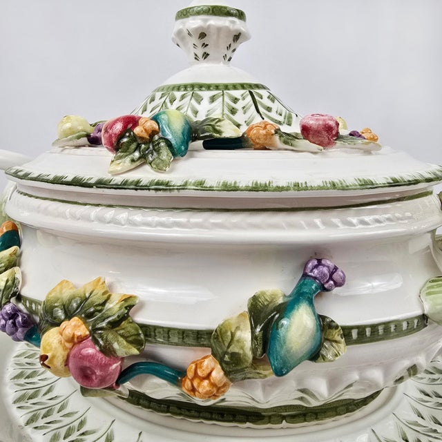 Mid 20th Century Vintage Italian Majolica Tureen With Underplate and Ladle - 3 Pieces For Sale - Image 5 of 14