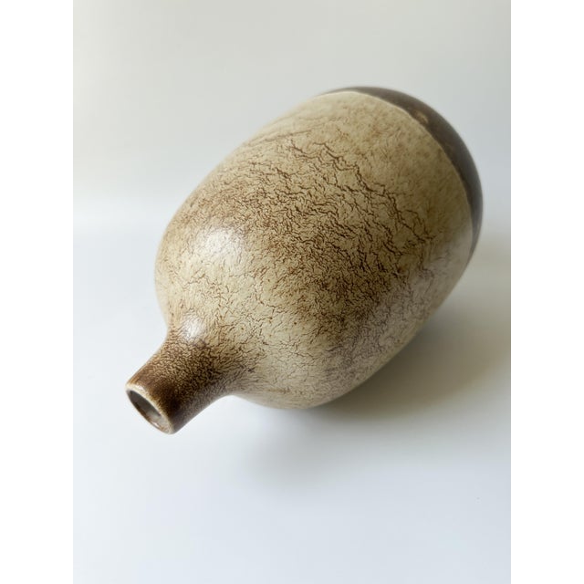 Mid-Century Modern (Mcm) Ceramic Vase by Alvino Bagni for Raymor For Sale - Image 9 of 10