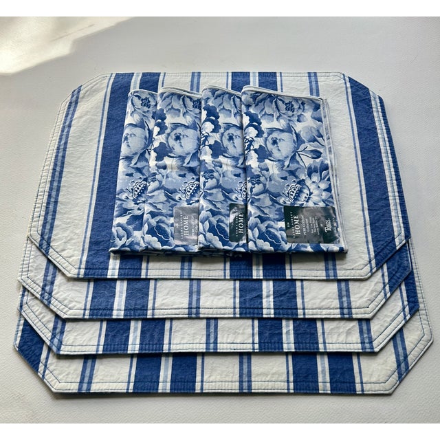 Late 20th Century Late 20th Century Set of 4 Laura Ashley Home Blue & White Reversible Cotton Placemats & Napkins For Sale - Image 5 of 18