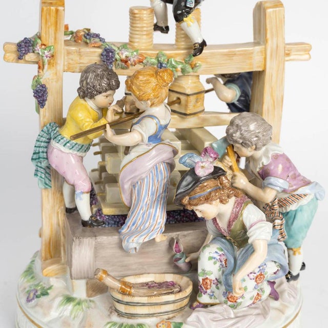 Large The Wine Press Figurine Group in Porcelain from Meissen, Early 20th Century For Sale - Image 3 of 9