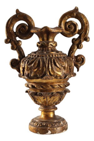 Italian Baroque Vase in Carved Gilded Wood