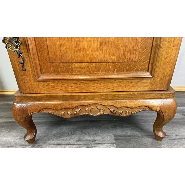 Vintage French Louis XVI Style Nightstands, Set of 2 For Sale - Image 5 of 10