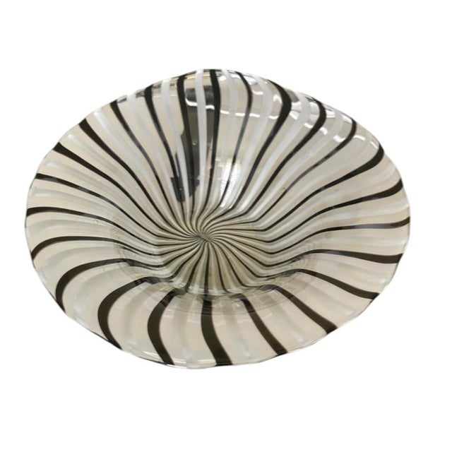 1960s Dino Martens Mid Century Modernist Murano Art Glass Mezza Filigrana Bianco Nero Swirl Freeform Oval Decorative Bowl For Sale - Image 11 of 14