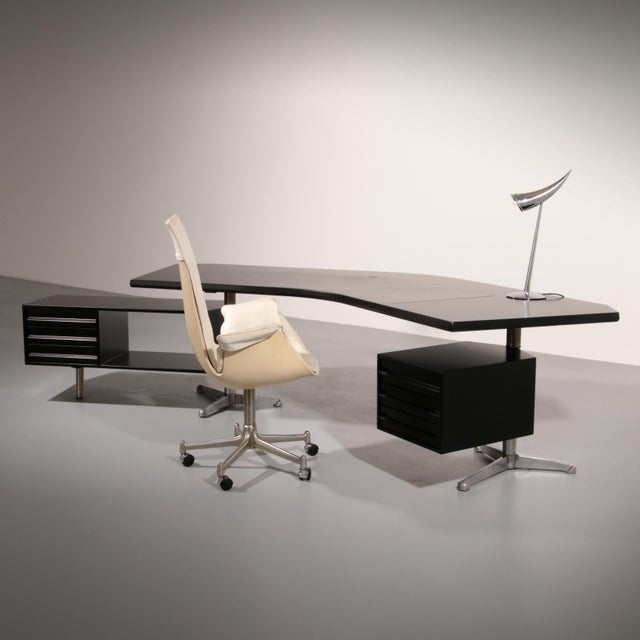Tecno T96 Executive Corner Desk in Black Lacquered Wood by Osvaldo Borsani for Tecno, 1950s For Sale - Image 4 of 18