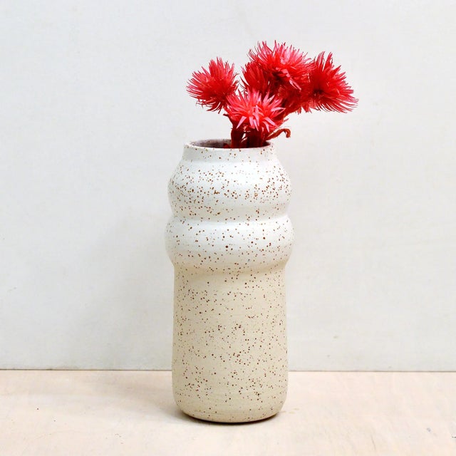 Modeled at the lathe, enamelled only at the top to create a wonderful contrast of texture between the decorated part and...